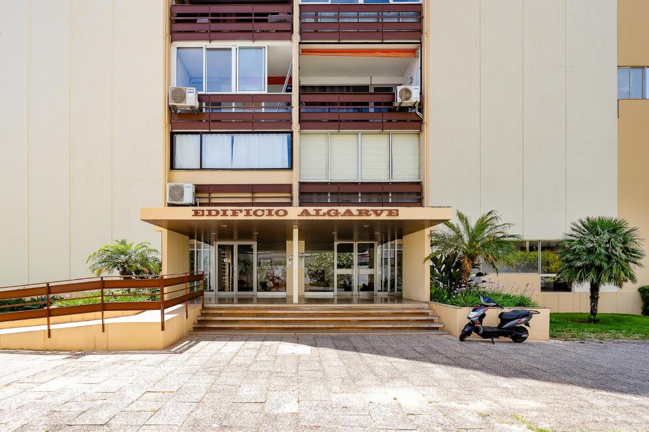 Algarve, Located Center Of Vilamoura Apartment Quarteira